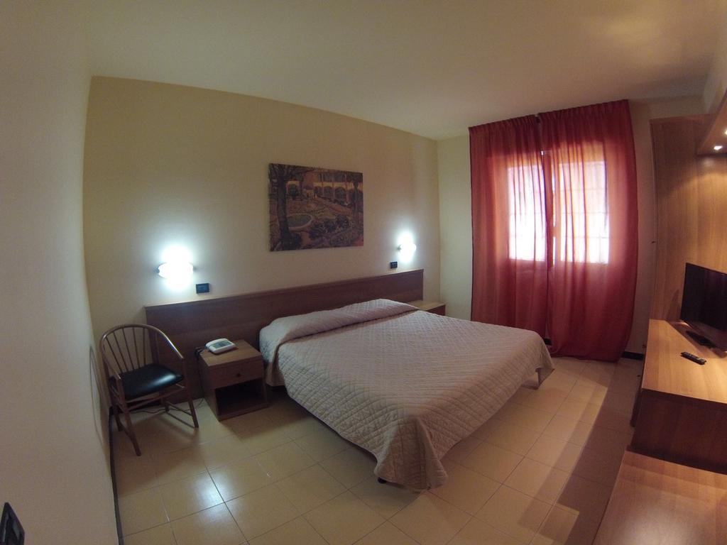 Hotel Italia オッキオベッロ エクステリア 写真
